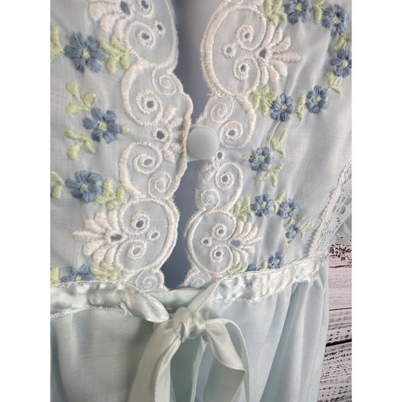 Vintage Cottagecore Dress M Nightgown Robe Embroidered Eyelet Lace Ruffle Ribbon - Picture 6 of 12